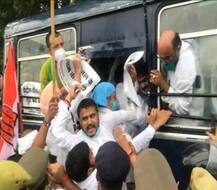 ਕਾਂਗਰਸ ਨੂੰ ਹੁਣ ਲੱਗਾ ਤੇਲ ਕੀਮਤਾਂ ਦੇ ਵਾਧੇ ਦਾ ਸੇਕ, ਕੋਰੋਨਾ ਦੀ ਪ੍ਰਵਾਹ ਨਾ ਕਰਦੇ ਸੜਕਾਂ 'ਤੇ ਉੱਤਰੇ ਲੀਡਰ