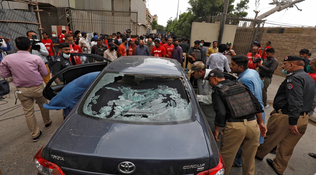 Karachi Terrorist Attack: ਕਰਾਚੀ ‘ਚ ਸਟਾਕ ਐਕਸਚੇਜ਼ ‘ਤੇ ਅੱਤਵਾਦੀ ਹਮਲਾ, 4 ਅੱਤਵਾਦੀ ਸਣੇ 5 ਆਮ ਲੋਕਾਂ ਦੀ ਹੋਈ ਮੌਤ