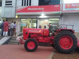 ਕੋਰੋਨਾ ਦੇ ਕਹਿਰ 'ਚ ਵੀ ਮਹਿੰਦਰਾ ਟਰੈਕਟਰ ਨੇ ਬਣਾਇਆ ਰਿਕਾਰਡ