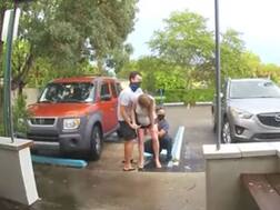 ਔਰਤ ਨੇ ਪਾਰਕਿੰਗ 'ਚ ਹੀ ਦਿੱਤਾ ਧੀ ਨੂੰ ਜਨਮ, ਕੈਮਰੇ 'ਚ ਕੈਦ ਸਾਰੀ ਕਹਾਣੀ