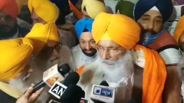 Two Shromani Akali Dal's in Punjab, Dhindsa to fight for name ਪੰਜਾਬ 'ਚ ਹੁਣ ਦੋ ਸ਼੍ਰੋਮਣੀ ਅਕਾਲੀ ਦਲ, ਕਿਹੜਾ ਅਸਲੀ, ਕਿਹੜਾ ਨਕਲੀ ਦੇ ਨਿਬੇੜੇ ਲਈ ਹੋਏਗੀ ਕਾਨੂੰਨੀ ਜੰਗ