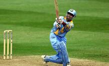 48 ਸਾਲਾ ਦੇ ਹੋਏ ਸੌਰਵ ਗਾਂਗੁਲੀ, ਵੇਖੋ ਉਨ੍ਹਾਂ ਦੇ ਕ੍ਰਿਕਟ ਕਰੀਅਰ ਦੀਆਂ ਕੁਝ ਖਾਸ ਤਸਵੀਰਾਂ