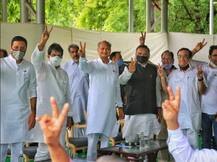 ਬਚ ਗਈ ਗਹਿਲੋਤ ਸਰਕਾਰ! 109 ਵਿਧਾਇਕ ਪਹੁੰਚਣ ਦਾ ਦਾਅਵਾ, ਸਰਕਾਰ ਨੂੰ ਕਮਜ਼ੋਰ ਕਰਨ ਵਾਲਿਆਂ ਖ਼ਿਲਾਫ਼ ਮਤਾ ਪਾਸ