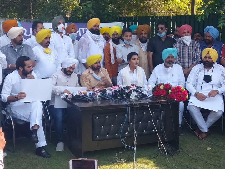 Punjabi Singer Anmol Gagan Started The Political Innings Explaining The Reason For Joining Aap à¨ª à¨ à¨¬ à¨ à¨à¨ à¨à¨¨à¨® à¨² à¨à¨à¨¨ à¨¨ à¨¸ à¨° à¨ à¨¤ à¨¸ à¨à¨¸ à¨ª à¨° à¨à¨ª à¨ à¨¸ à¨®à¨² à¨¹ à¨£ à¨¦ à¨¦ à¨¸ à¨ à¨ à¨°à¨¨ Amar sandhu bapu tere karke full song lovely noor mixsingh new punjabi songs 2019. punjabi singer anmol gagan started the