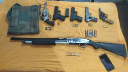 ਸਰਹੱਦ ਪਾਰੋਂ ਭਾਰਤ 'ਚ ਹਥਿਆਰਾਂ ਦੀ ਤਸਕਰੀ ਕਰਨ ਵਾਲੇ ਦੋ ਗੈਂਗਸਟਰ ਗ੍ਰਿਫ਼ਤਾਰ, ਹਥਿਆਰ ਤੇ ਗੋਲਾ ਬਾਰੂਦ ਬਰਾਮਦ