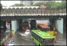 ਮੀਂਹ ਨਾਲ ਸੜਕਾਂ ਬਣੀਆਂ ਤਲਾਅ, ਕਈ ਥਾਵਾਂ 'ਤੇ ਵਾਹਨ ਡੁੱਬੇ, ਦੇਖੋ ਤਸਵੀਰਾਂ