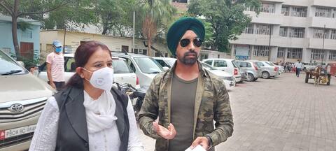 ਪੰਜਾਬੀ ਗਾਇਕ ਕਿੰਗ ਬਲਜੀਤ ਵੱਲੋਂ ਏਕਤਾ ਕਪੂਰ ਖ਼ਿਲਾਫ਼ ਪੁਲਿਸ ਕੋਲ ਸ਼ਿਕਾਇਤ ਪੰਜਾਬੀ ਗਾਇਕ ਕਿੰਗ ਬਲਜੀਤ ਵੱਲੋਂ ਏਕਤਾ ਕਪੂਰ ਖ਼ਿਲਾਫ਼ ਪੁਲਿਸ ਕੋਲ ਸ਼ਿਕਾਇਤ