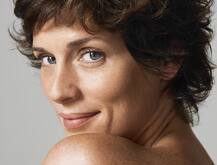 ਲੰਬੇ ਸਮੇਂ ਤੱਕ ਨਜ਼ਰ ਆਉਣਾ ਚਾਹੁੰਦੇ ਹੋ ਜਵਾਨ ਤਾਂ ਅਪਨਾਓ ਇਹ ਉਪਾਵ