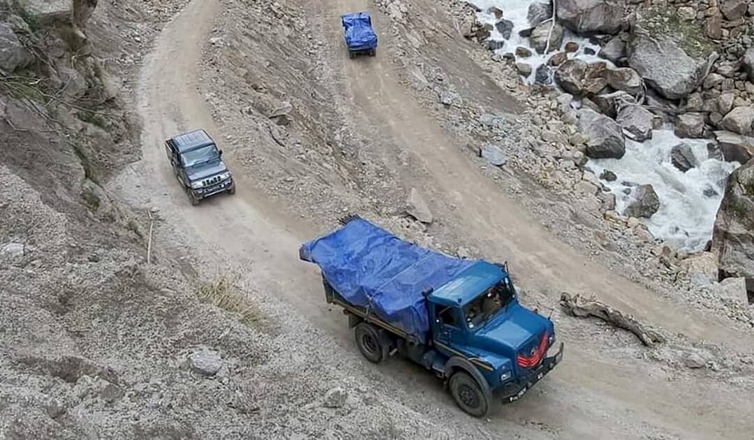 China moves troops near Lipulekh Pass ਸਰਹੱਦ 'ਤੇ ਫਿਰ ਆਣ ਡਟੀਆਂ ਚੀਨੀ ਫੌਜਾਂ, ਭਾਰਤੀ ਸੈਨਿਕਾਂ ਨੇ ਵੀ ਸੰਭਾਲੇ ਮੋਰਚੇ