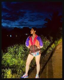 ਸਾਰਾ ਅਲੀ ਖਾਨ ਨੇ ਸਵਿਮਿੰਗ ਪੂਲ 'ਚ ਯੋਗ ਕਰਦੇ ਸ਼ੇਅਰ ਕੀਤੀ ਹੌਟ ਤਸਵੀਰ, ਦੇਖੋ ਬੋਲਡ ਅੰਦਾਜ਼