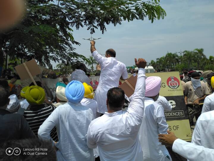 ਪੁਲਿਸ ਆਪਣਿਆਂ 'ਤੇ ਹੀ ਕਾਰਵਾਈ ਨਹੀਂ ਕਰੇਗੀ। ਇਸ ਲਈ CBI ਜਾਂ ਫ਼ਿਰ ਮੌਜੂਦਾ ਜੱਜ ਤੋਂ ਇਸ ਦੀ ਜਾਂਚ ਹੋਵੇ। 
