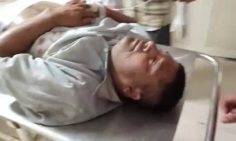 Gurdaspur dinanagar Shoot sales man wounded ਸ਼ਰਾਬ ਲੈਣ ਆਏ ਵਿਅਕਤੀਆਂ ਨੇ ਚਲਾਈ ਗੋਲ਼ੀ, ਠੇਕੇ ਦਾ ਸੇਲਜ਼ ਮੈਨ ਗੰਭੀਰ ਜ਼ਖ਼ਮੀ