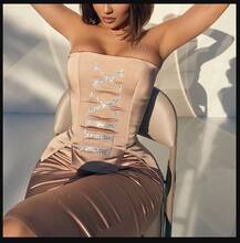 ਸਿਰਫ 21 ਸਾਲ ਦੀ ਉਮਰ 'ਚ ਅਰਬਪਤੀ ਬਣ ਗਈ ਸੀ ਇਹ ਮਾਡਲ, ਇੱਕ ਦਿਨ 'ਚ ਲੈਂਦੀ 500 ਸੈਲਫੀਆਂ