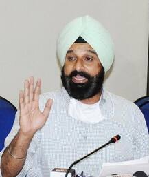 ਵਿਧਾਨ ਸਭਾ ਸੈਸ਼ਨ 'ਚੋਂ ਅਕਾਲੀ ਦਲ ਨੂੰ ਬਾਹਰ ਰੱਖਣ 'ਤੇ ਮਜੀਠੀਆ ਦਾ ਕੈਪਟਨ 'ਤੇ ਤਨਜ਼