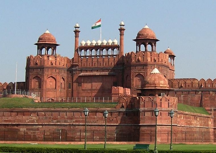 Bird flu also reached the Red Fort of Delhi, will remain closed till January 26 due to death of 15 crows ਲਾਲ ਕਿਲ੍ਹੇ 'ਚ ਵੀ ਪਹੁੰਚਿਆ ਬਰਡ ਫਲੂ, 15 ਕਾਂਵਾਂ ਦੀ ਮੌਤ ਤੋਂ ਬਾਅਦ 26 ਜਨਵਰੀ ਤੱਕ ਰਹੇਗਾ ਬੰਦ 