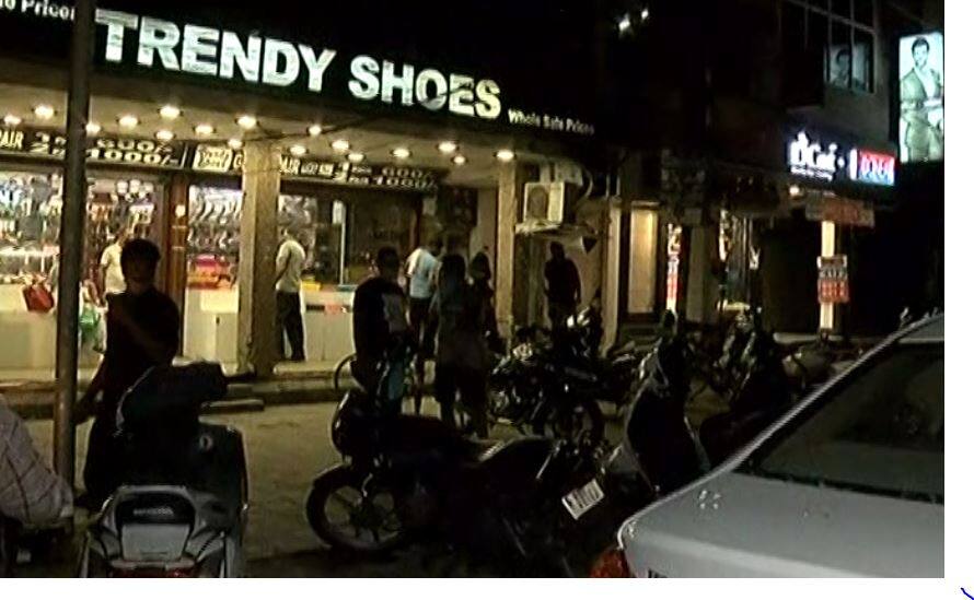 ਅੇੈਤਵਾਰ ਨੂੰ ਅੰਮ੍ਰਿਤਸਰ 'ਚ ਰਹੇਗਾ ਮੁਕੰਮਲ ਲਾਕਡਾਊਨ, ਲੋਕ ਜਰੂਰਤ ਪੈਣ ਤੇ ਹੀ ਆਉਣ ਘਰੋਂ ਬਾਹਰ ASR Guidelines Sukhchain Singh Gill Exclusive Conversation with ABP LIVE Says Cant implement all guidelines by Punjab Govt ਅੇੈਤਵਾਰ ਨੂੰ ਅੰਮ੍ਰਿਤਸਰ 'ਚ ਰਹੇਗਾ ਮੁਕੰਮਲ ਲਾਕਡਾਊਨ, ਲੋਕ ਜਰੂਰਤ ਪੈਣ ਤੇ ਹੀ ਆਉਣ ਘਰੋਂ ਬਾਹਰ