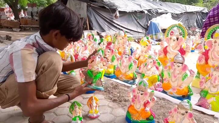 ਦੇਸ਼ ਭਰ 'ਚ ਹਰ ਸਾਲ ਦੀ ਤਰ੍ਹਾਂ ਗਨੇਸ਼ ਉਤਸਵ ਦਾ ਤਿਉਹਾਰ ਮਨਾਇਆ ਜਾ ਰਿਹਾ ਹੈ ਪਰ ਬਠਿੰਡਾ ਵਿਖੇ ਇਹ ਤਿਉਹਾਰ ਕੋਰੋਨਾ ਕਰਕੇ ਫਿੱਕਾ ਪੈਂਦਾ ਦਿਖਾਈ ਦੇ ਰਿਹਾ ਹੈ।