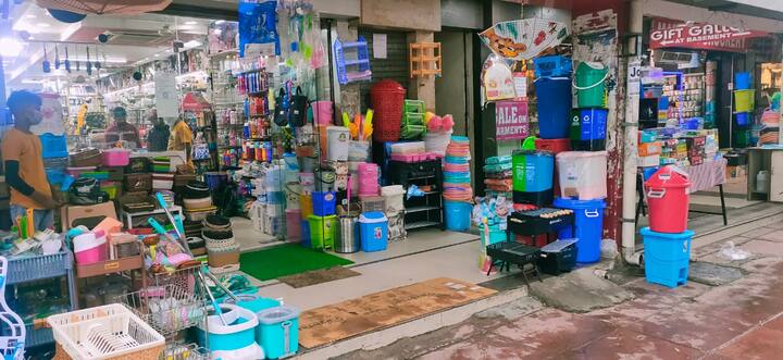 ਵੀਰਵਾਰ ਨੂੰ ਸਰਕਾਰ ਨੇ ਕਈ ਐਮਰਜੈਂਸੀ ਕਦਮਾਂ ਦਾ ਐਲਾਨ ਕੀਤਾ, ਕਿਉਂਕਿ ਪੰਜਾਬ ‘ਚ ਕੋਰੋਨਾ ਕਰਕੇ ਮਰਨ ਵਾਲਿਆਂ ਦੀ ਗਿਣਤੀ 1000 ਤੋਂ ਪਾਰ ਹੋ ਗਈ ਤੇ ਪੌਜ਼ੇਟਿਵ ਮਰੀਜ਼ਾਂ ਦੀ ਗਿਣਤੀ 40 ਹਜ਼ਾਰ ਦੇ ਨੇੜੇ ਪਹੁੰਚ ਗਈ।