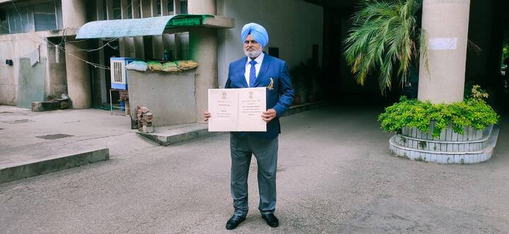 ਕੁਲਦੀਪ ਸਿੰਘ ਭੁੱਲਰ ਉੱਤਮ ਐਥਲੀਟ ਰਹੇ। ਸੰਨਿਆਸ ਲੈਣ ਤੋਂ ਬਾਅਦ ਉਹ ਅਜੋਕੇ ਸਮੇਂ ਕਈ ਨੌਜਵਾਨ ਖਿਡਾਰੀਆਂ ਦਾ ਮਾਰਗ ਦਰਸ਼ਨ ਕਰ ਰਹੇ ਹਨ। ਉਨ੍ਹਾਂ ਨੂੰ 'ਧਿਆਨਚੰਦ ਪੁਰਸਕਾਰ' ਨਾਲ ਸਨਮਾਨਤ ਕੀਤਾ ਗਿਆ।