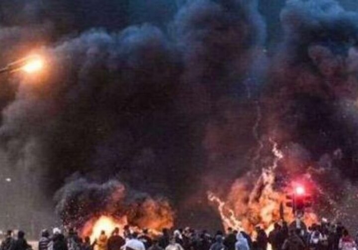 Sweden riots after burning kuran  ਕੁਰਾਨ ਸਾੜਨ 'ਤੇ ਭੜਕੇ ਦੰਗੇ, ਸੜਕਾਂ 'ਤੇ ਉੱਤਰੇ ਸੈਂਕੜੇ ਲੋਕ