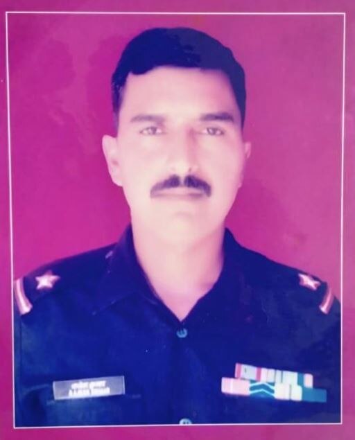 Hoshiarpur Subedar Rajesh Kumar martyred in Pakistani firing ਪਾਕਿਸਤਾਨੀ ਗੋਲੀਬਾਰੀ 'ਚ ਹੁਸ਼ਿਆਰਪੁਰ ਦੇ ਸੂਬੇਦਾਰ ਰਾਜੇਸ਼ ਕੁਮਾਰ ਸ਼ਹੀਦ 