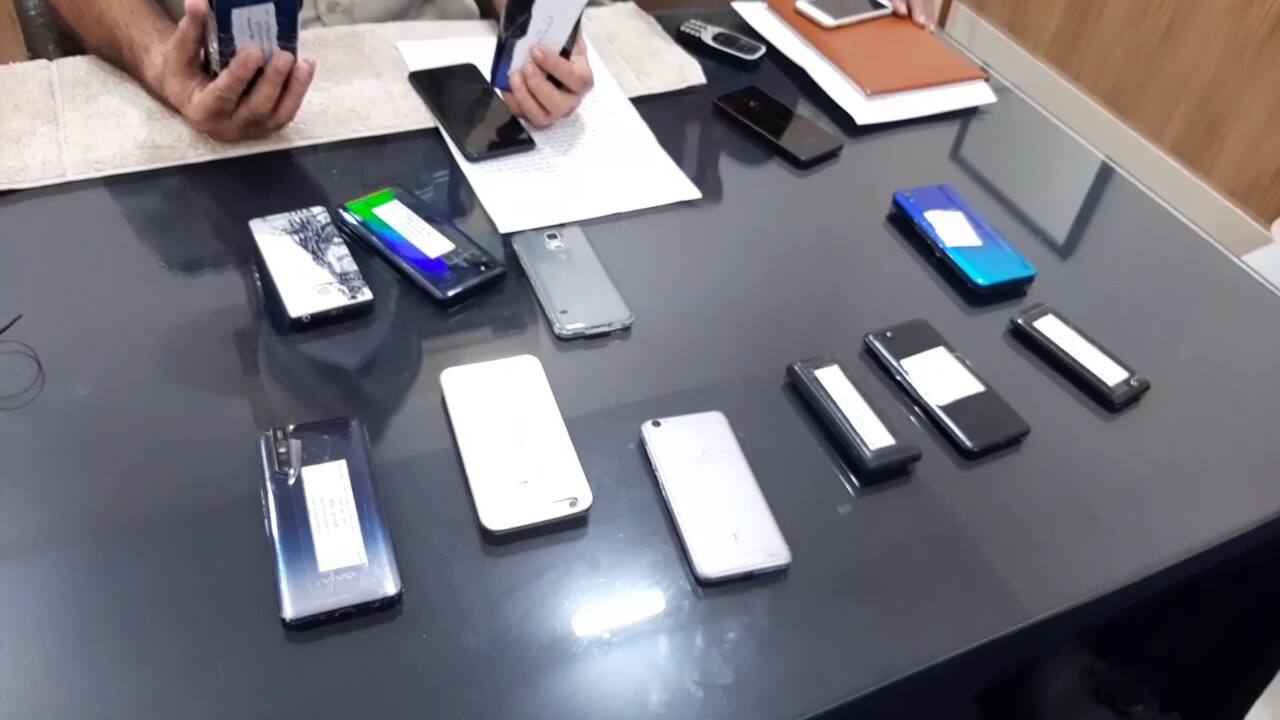 ਮੋਬਾਇਲ ਚੋਰਾਂ ਦਾ ਗਿਰੋਹ ਆਇਆ ਪੁਲਿਸ ਅੜਿਕੇ, 35 ਵਾਰਦਾਤਾਂ ਨੂੰ ਦੇ ਚੁੱਕਾ ਸੀ ਅੰਜਾਮ