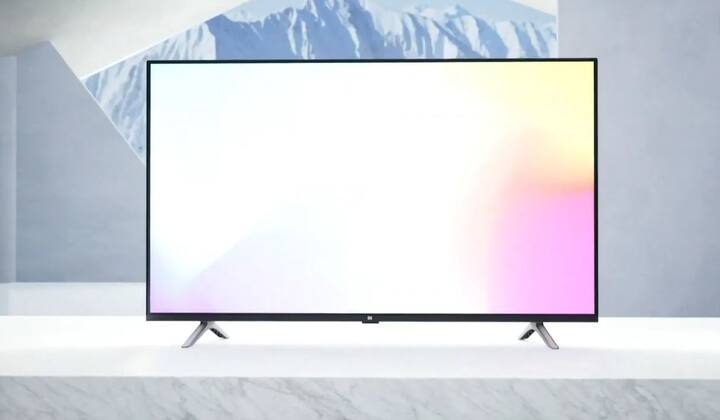 Mi TV 4A ਦਾ 43 ਇੰਚ ਦਾ ਵੇਰੀਐਂਟ 22,999 ਰੁਪਏ ਹੈ। ਕੰਪਨੀ ਮੁਤਾਬਕ ਇਸ ਨੂੰ ਜ਼ੀਓਮੀ ਦੀ ਵੈੱਬਸਾਈਟ ਸਮੇਤ ਫਲਿੱਪਕਾਰਟ ਅਤੇ ਐਮਆਈ ਹੋਮ ਤੋਂ ਖਰੀਦਿਆ ਜਾ ਸਕਦਾ ਹੈ। ਇਸ ਦੀ ਸੈਲ 11 ਸਤੰਬਰ ਤੋਂ ਸ਼ੁਰੂ ਹੋਵੇਗੀ।
