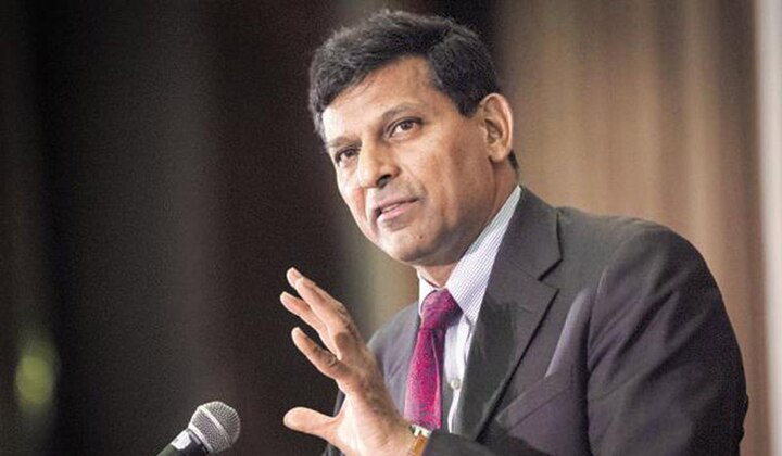 Fall in GDP alarming, says Raghuram Rajan ਜੀਡੀਪੀ 'ਚ 23.9 ਫ਼ੀਸਦ ਗਿਰਾਵਟ ਖਤਰੇ ਦੀ ਘੰਟੀ! ਆਰਬੀਆਈ ਦੇ ਸਾਬਕਾ ਗਵਰਨਰ ਦੀ ਚੇਤਾਵਨੀ