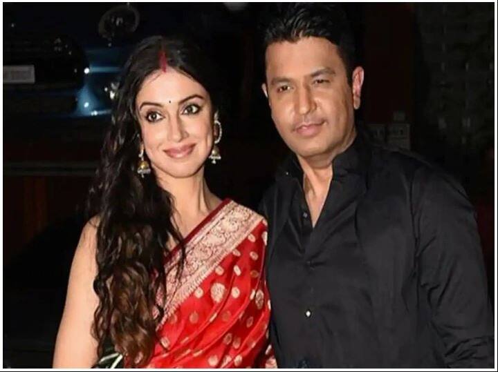 Divya Khosla Kumar-Bhushan Kumar:ਅਦਾਕਾਰਾ ਦਿਵਿਆ ਖੋਸਲਾ ਨੇ 21 ਸਾਲ ਦੀ ਉਮਰ ਵਿੱਚ ਟੀ-ਸੀਰੀਜ਼ ਦੇ ਮਾਲਕ ਭੂਸ਼ਨ ਕੁਮਾਰ ਨਾਲ ਵਿਆਹ ਕੀਤਾ ਸੀ। ਸੂਤਰਾਂ ਅਨੁਸਾਰ ਦਿਵਿਆ ਅਤੇ ਭੂਸ਼ਣ ਦਾ ਵਿਆਹ ਜੰਮੂ ਵਿੱਚ 2005 ਵਿੱਚ ਵੈਸ਼ਨੋ ਦੇਵੀ ਦੇ ਮੰਦਰ ਵਿੱਚ ਹੋਇਆ ਸੀ।
