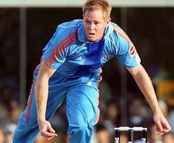 ਸ਼ੌਨ ਪੋਲੱਕ ਰਹਿ ਚੁੱਕੇ IPL ਦੇ ਇਤਹਾਸ 'ਚ ਸਭ ਤੋਂ ਕਫਾਇਤੀ ਗੇਂਦਬਾਜ਼, ਜਾਣੋ IPL ਦੇ ਮੁੱਖ ਗੇਂਦਬਾਜ਼ੀ ਰਿਕਾਰਡ