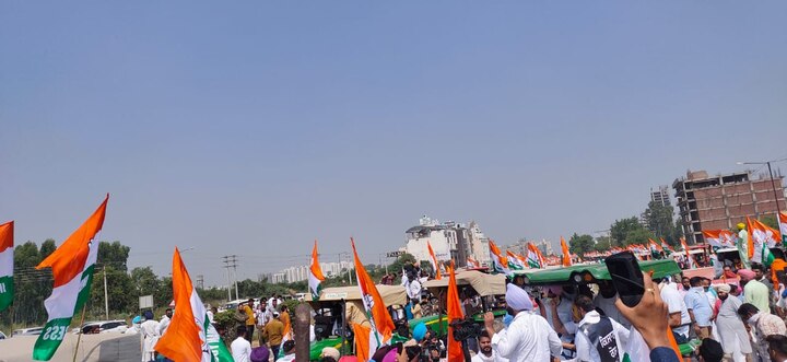 ਪੰਜਾਬ ਯੂਥ ਕਾਂਗਰਸ ਵੱਲੋਂ ਅੱਜ ਟਰੈਕਟਰ ਰੈਲੀ ਕੀਤੀ ਜਾ ਰਹੀ ਹੈ। ਯੂਥ ਕਾਂਗਰਸ ਦੇ ਵਰਕਰ ਟਰੈਕਟਰਾਂ 'ਤੇ ਸਵਾਰ ਹੋ ਕੇ ਦਿੱਲੀ ਨੂੰ ਕੂਚ ਕਰ ਰਹੇ ਹਨ। 