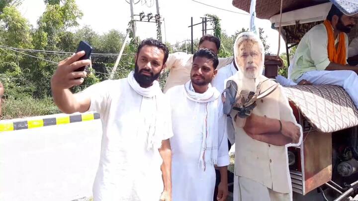ਕਿਸਾਨਾਂ ਨੇ ਕਿਹਾ ਫਿਲਹਾਲ ਇਹ ਸਾਡਾ ਸੰਕੇਤਕ ਧਰਨਾ ਹੈ ਅਤੇ ਜੇਕਰ ਹੁਣ ਵੀ ਬਿੱਲਾਂ ਨੂੰ ਵਾਪਸ ਨਾ ਲਿਆ ਤਾਂ ਆਉਣ ਵਾਲੇ ਦਿਨਾਂ ਵਿੱਚ ਅਸੀਂ ਤਿੱਖਾ ਸੰਘਰਸ਼ ਕਰਾਂਗੇ।