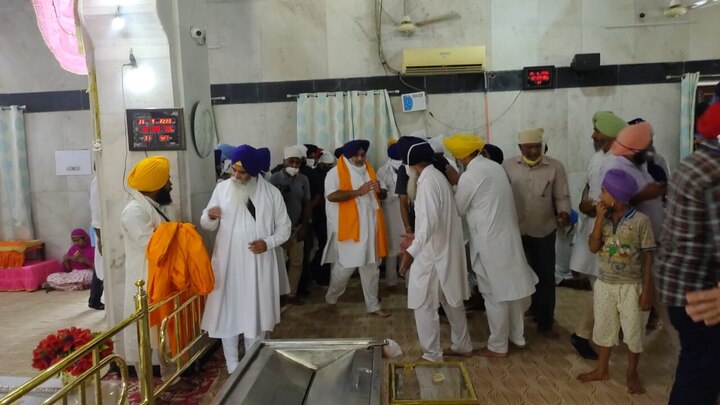 ਲੁਧਿਆਣਾ ਤੋਂ ਬਾਅਦ ਸੁਖਬੀਰ ਬਾਦਲ ਚੰਡੀਗੜ੍ਹ ਪਹੁੰਚ ਕੇ ਕੋਰ ਕਮੇਟੀ ਦੀ ਮੀਟਿੰਗ 'ਚ ਸ਼ਾਮਲ ਹੋਣਗੇ।