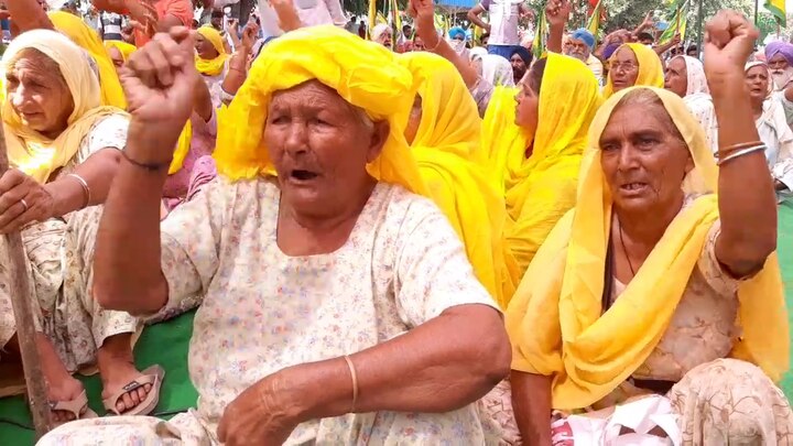 ਇਸ ਦੇ ਨਾਲ ਹੀ ਇਨ੍ਹਾਂ ਦਾ ਕਹਿਣਾ ਹੈ ਕਿ ਜੇਕਰ ਹੁਣ ਵੀ ਸਰਕਾਰ ਨੇ ਸਾਡੀ ਨਾ ਸੁਣੀ ਤਾਂ ਆਉਣ ਵਾਲੀ ਮਿਤੀ ਇੱਕ ਅਕਤੂਬਰ ਤੋਂ ਅਣਮਿੱਥੇ ਸਮੇਂ ਲਈ ਰੇਲ ਜਾਮ ਕੀਤੀਆਂ ਜਾਣਗੀਆਂ।