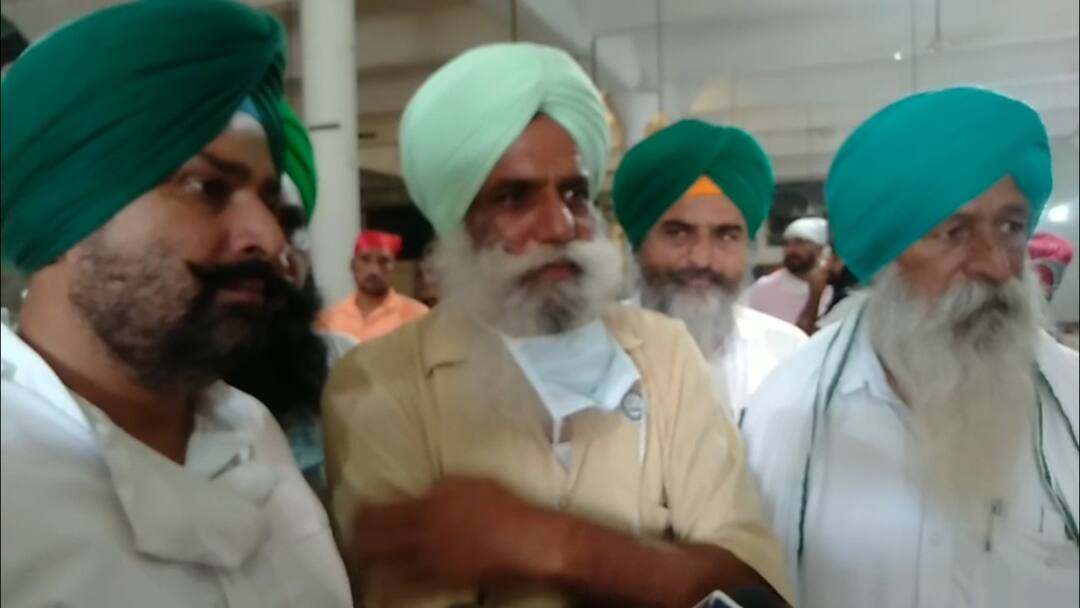 13 ਕਿਸਾਨ ਜਥੇਬੰਦੀਆਂ ਦੀ ਅਹਿਮ ਬੈਠਕ, ਲੀਡਰਾਂ ਨਾਲ ਨਹੀਂ ਸਾਂਝੀਆਂ ਹੋਣਗੀਆਂ ਸਟੇਜਾਂ A meeting of 13 farmers organizations help in Ludhiana 13 ਕਿਸਾਨ ਜਥੇਬੰਦੀਆਂ ਦੀ ਅਹਿਮ ਬੈਠਕ, ਲੀਡਰਾਂ ਨਾਲ ਨਹੀਂ ਸਾਂਝੀਆਂ ਹੋਣਗੀਆਂ ਸਟੇਜਾਂ