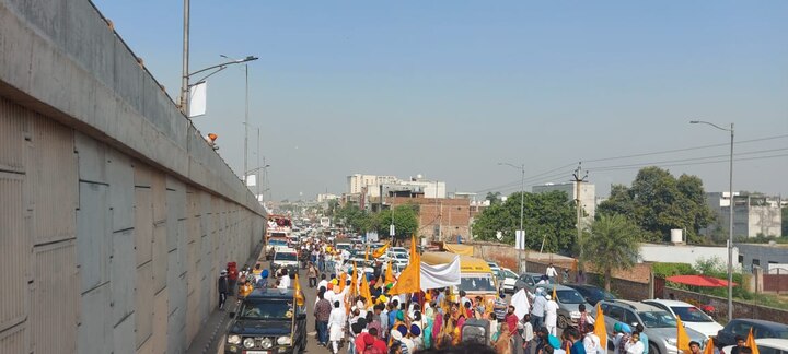 Punjab: Kisan March of Shiromani Akali Dal, in protest against Farm Laws, continues from Amritsar ਅਕਾਲੀਆਂ ਵੱਲੋਂ ਕਾਰਾਂ 'ਤੇ ਸਵਾਰ ਹੋ ਕਿਸਾਨ ਮਾਰਚ, ਚੰਡੀਗੜ੍ਹ ਵੱਲ ਧਾਵਾ