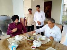 ਦਿਨ 'ਚ ਸੁਫਨੇ ਦਿਖਾ ਹਰੀਸ਼ ਰਾਵਤ ਦਾ ਸਿੱਧੂ ਨੂੰ ਵੱਡਾ ਝਟਕਾ, ਕੀ 2022 ਤਕ ਸਿੱਧੂ ਕਰਨਗੇ ਉਡੀਕ ?