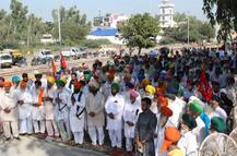 ਖੇਤੀ ਕਾਨੂੰਨਾਂ ਵਿਰੋਧ ਕਿਸਾਨ ਅੰਦੋਲਨ ਜਾਰੀ, ਵੇਖੋ ਮੋਗਾ ਰੇਲਵੇ ਸਟੇਸ਼ਨ ਤੇ ਕਿਸਾਨ ਮਾਰਚ ਦੀਆਂ ਕੁੱਝ ਤਸਵੀਰਾਂ