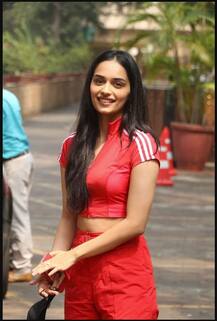 ਨੋ ਮੇਕਅਪ ਲੁੱਕ 'ਚ ਵੀ ਖੂਬਸੂਰਤ ਦਿਖਦੀ ਹੈ ਮਾਨੁਸ਼ੀ ਛਿੱਲਰ, ਦੇਖੋ ਅਦਾਕਾਰ ਦੀਆਂ ਖੂਬਸੂਰਤ ਤਸਵੀਰਾਂ  