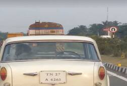 ਬਗੈਰ ਡਰਾਈਵਰ ਭਾਰਤ ਦੀਆਂ ਸੜਕਾਂ 'ਤੇ ਦੌੜਦੀ ਦਿਖੀ ਵਿਨਟੇਜ ਕਾਰ, ਵੀਡੀਓ ਵੇਖ ਤੁਸੀਂ ਵੀ ਹੋ ਜਾਓਗੇ ਹੈਰਾਨ