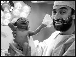 ਜਨਮ ਲੈਂਦਿਆਂ ਹੀ ਬੱਚੇ ਨੇ ਕੀਤਾ ਕੁਝ ਅਜਿਹਾ, ਤਸਵੀਰ ਦੇਖ ਕੇ ਹਰ ਕੋਈ ਹੈਰਾਨ, ਕੋਰੋਨਾ ਬਾਰੇ ਭਵਿੱਖਬਾਣੀ!