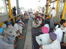 ਮੋਹਾਲੀ 'ਚ ਕਿਸਾਨਾਂ ਦਾ ਪ੍ਰਦਰਸ਼ਨ, ਮੋਦੀ ਦਾ ਪੁਤਲਾ ਫੂਕ ਜਤਾਉਣਗੇ ਰੋਸ