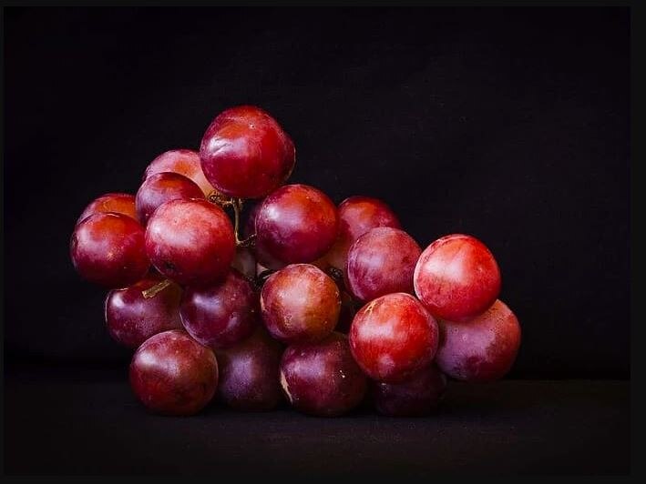 Health Tips: Red grapes reduce the risk of these diseases Health Tips: ਲਾਲ ਅੰਗੂਰ ਦੇ ਸੇਵਨ ਨਾਲ ਇਨ੍ਹਾਂ ਰੋਗਾਂ ਦਾ ਖ਼ਤਰਾ ਹੁੰਦਾ ਹੈ ਘੱਟ  