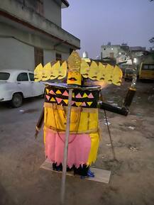 ਬੱਚਿਆਂ ਨੇ ਘਰ ‘ਚ ਹੀ ਵੇਸਟ ਮਟੀਰੀਅਲ ਤੋਂ ਤਿਆਰ ਕੀਤਾ ਰਾਵਣ, ਕੋਰੋਨਾ ਕਾਰਨ ਇਸ ਤਰ੍ਹਾਂ ਮਨਾਇਆ ਦੁਸਹਿਰਾ