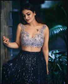 Birthday Special: 46 ਦੀ ਉਮਰ 'ਚ ਵੀ ਬਾਲੀਵੁੱਡ ਦੀਆਂ ਜਵਾਨ ਐਕਟਰੈਸ ਨੂੰ ਰਵੀਨਾ ਦਿੰਦੀ ਮਾਤ, ਦੇਖੋ ਖੂਬਸੂਰਤ ਤਸਵੀਰਾਂ