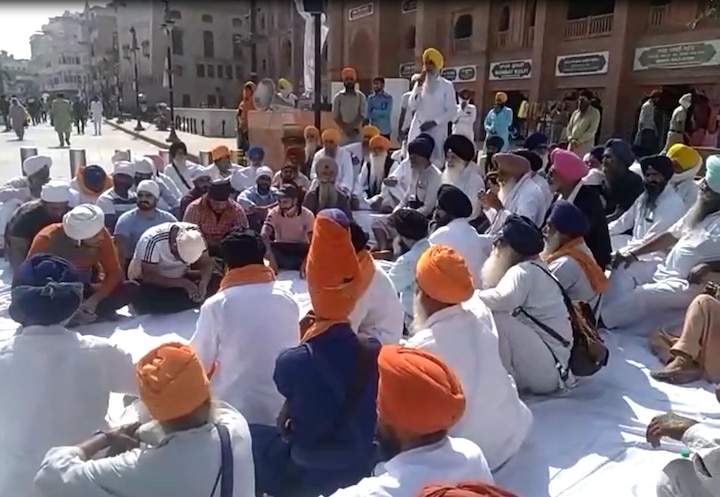 Dharna of Sikh organizations against the Shiromani Committee, big allegations leveled ਸ਼੍ਰੋਮਣੀ ਕਮੇਟੀ ਖਿਲਾਫ ਸਿੱਖ ਸੰਗਠਨਾਂ ਦਾ ਧਰਨਾ, ਲਾਏ ਵੱਡੇ ਇਲਜ਼ਾਮ