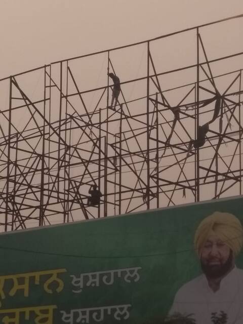 ਪੌਵਰਕਾਮ ਦੇ CHB ਠੇਕਾ ਕਾਮਿਆਂ ਵੱਲੋਂ ਮਨੇਜਮੈਂਟ ਤੇ ਸਰਕਾਰ ਖਿਲਾਫ ਰੋਸ ਪ੍ਰਦਰਸ਼ਨ, ਬੱਸ ਅੱਡਾ ਕੀਤਾ ਜਾਮ ਪੌਵਰਕਾਮ ਦੇ CHB ਠੇਕਾ ਕਾਮਿਆਂ ਵੱਲੋਂ ਮਨੇਜਮੈਂਟ ਤੇ ਸਰਕਾਰ ਖਿਲਾਫ ਰੋਸ ਪ੍ਰਦਰਸ਼ਨ, ਬੱਸ ਅੱਡਾ ਕੀਤਾ ਜਾਮ