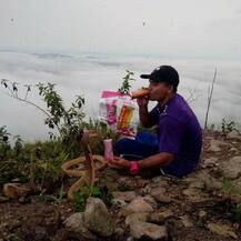 ਅਨੌਖਾ ਪ੍ਰੇਮੀ ਜੋੜਾ: ਨਾਗਿਨ ਦੇ ਰੂਪ 'ਚ ਮਿਲਿਆ ਪਿਛਲੇ ਜਨਮ ਦਾ ਪਿਆਰ ਤਾਂ ਸ਼ਖਸ ਨੇ ਕਰ ਲਿਆ ਵਿਆਹ