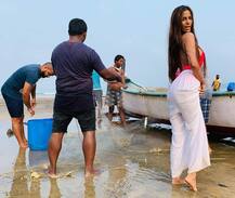 ਟੀਮ ਇੰਡੀਆਂ ਜਿੱਤਣ 'ਤੇ ਕੱਪੜੇ ਉਤਾਰਣ ਦਾ ਐਲਾਨ, ਹੁਣ ਅਸ਼ਲੀਲ ਵੀਡੀਓ 'ਚ ਫਸੀ, ਕਈ ਵਿਵਾਦਾਂ 'ਚ ਘਿਰੀ ਪੂਨਮ ਪਾਂਡੇ