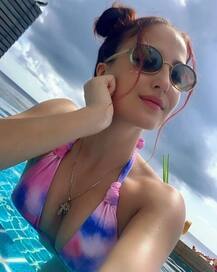 ਮਾਲਦੀਵ 'ਚ ਛੁੱਟੀਆਂ ਮਨਾ ਰਹੀ ਅਦਾਕਾਰਾ ਦਾ ਜਲਵਾ ? ਕ੍ਰਿਕਟਰ ਹਾਰਦਿਕ ਪਾਂਡਿਆ ਦੀ ਰਹਿ ਚੁੱਕੀ ਐਕਸ ਗਰਲਫਰੈਂਡ